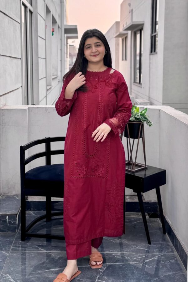 Maroon Chikankari Lawn 2 - Piece Set Stich Premium Article