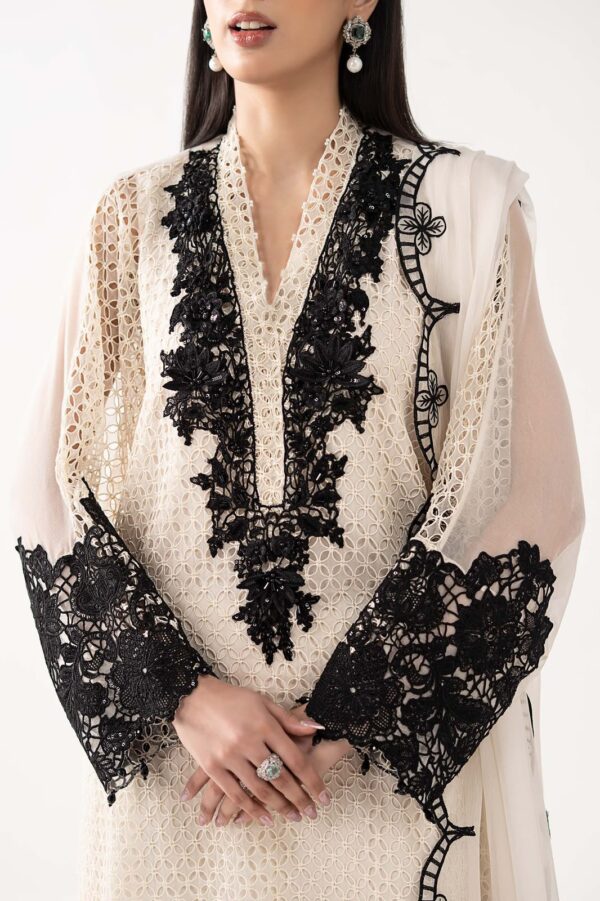 MARIA B HIT CODE (5) Maria B Chiffon Heavy Embroidery 3PCS
